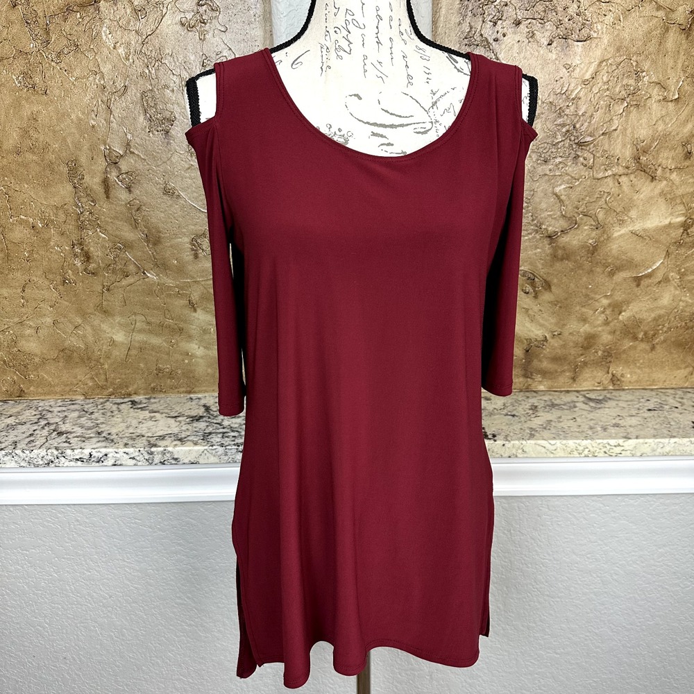 Clara Sun WWoo Cold Shoulder Tunic Top Women's Small Burgundy 3/4 Sleeve Stretch